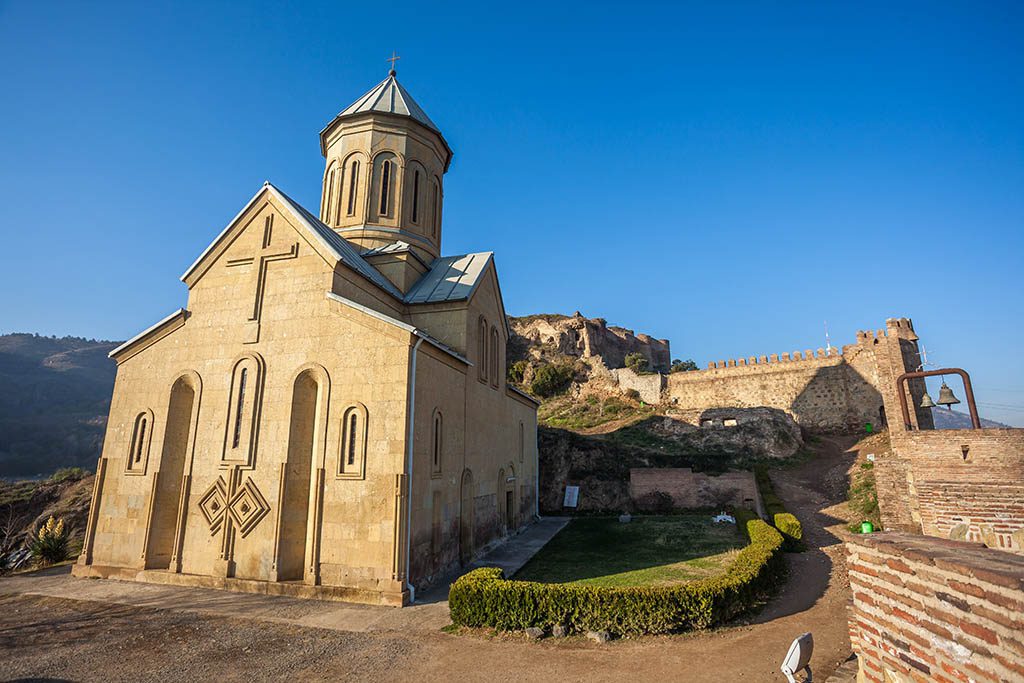 Церковь на территории крепости Нарикала