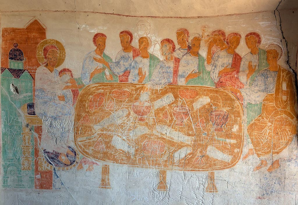 Древние фрески монастыря изуродованные вандалами. Давидо Гареджийский монастырь