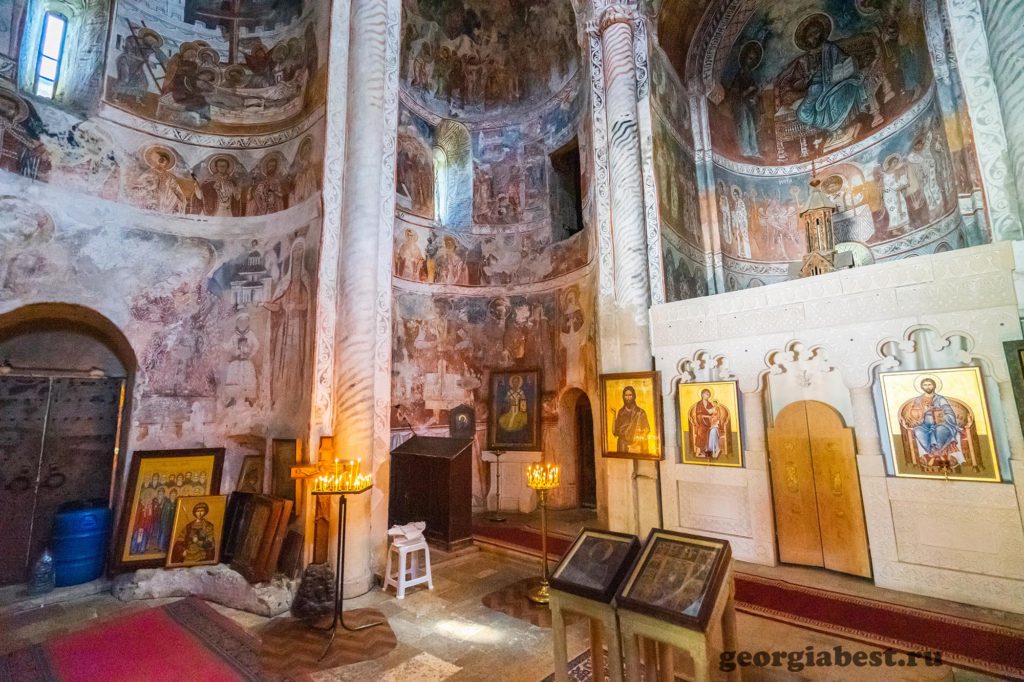 Храм Никорцминад в Раче, Грузия